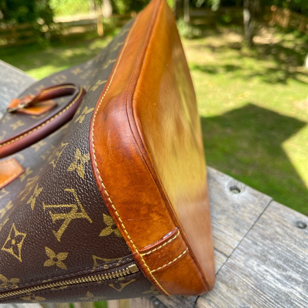 👜 Louis Vuitton Alma Satchel 👜 - Picture 15 of 16